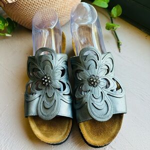 Naot Sandy Floral Sandals Embellished Metallic Slides Slip Ons Size 41/US 10